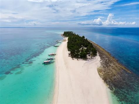 Cheap Flights to Cebu from AED 914 .